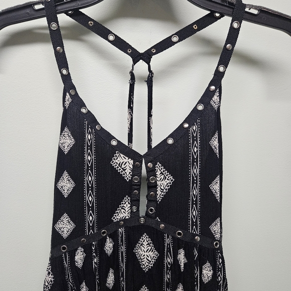 Amuse Society Ashby Dress Black and White Print Flowy Festival Grommets - Picture 6 of 15